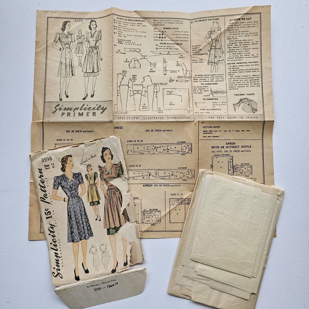 1940s Vintage 32" Bust Simplicity 3598 Sunburst Dress Apron WW2 Sewing Pattern - Picture 2 of 6
